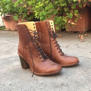 Timberland lace-up boots